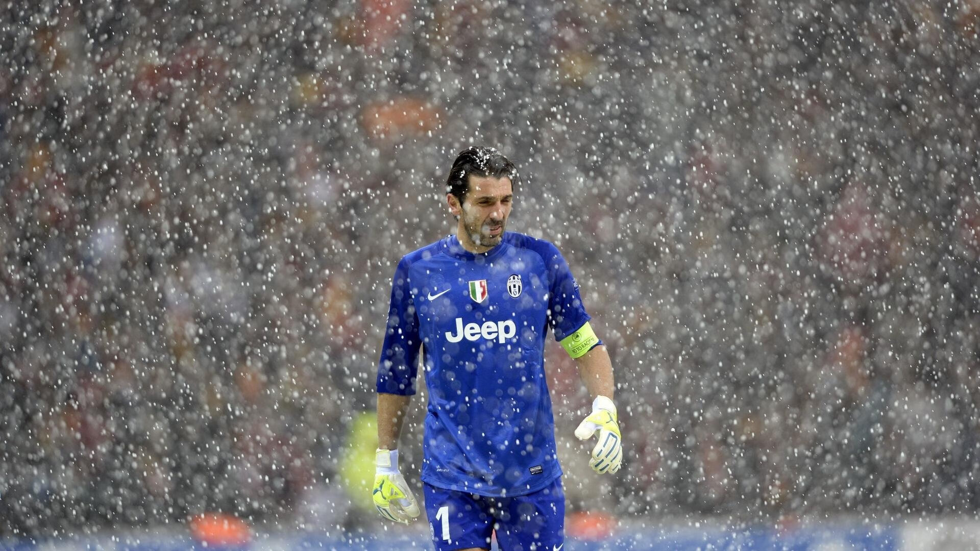 快船使用动捕技术优化球员跑动轨迹数据，快船训练视频